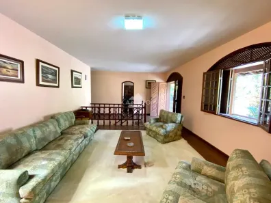 Casa com 6 Quartos à venda, 200m² no Bom Clima, Juiz de Fora