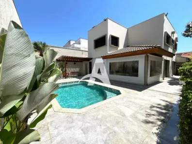 Casa com 5 Quartos para alugar, 270m² no Jardim Karaíba, Uberlândia