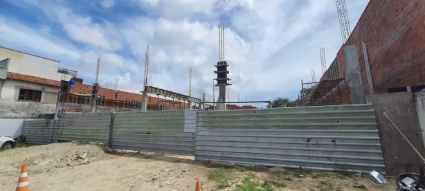 Galpão/Depósito/Armazém para alugar, 407m² no Lagoa Redonda, Fortaleza