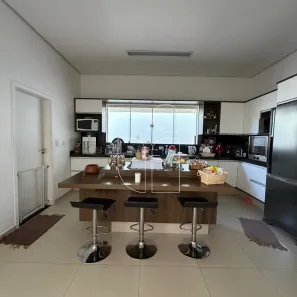 Casa com 4 Quartos à venda, 362m² no Jardim Alvorada, Marília