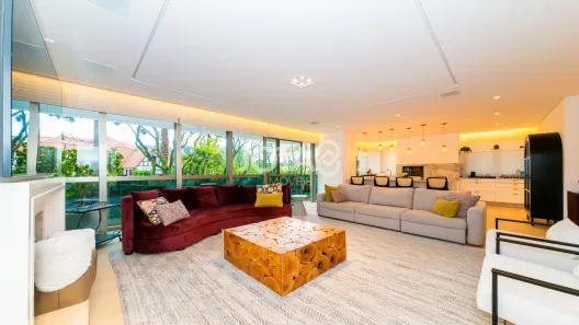 Apartamento com 3 Quartos para alugar, 266m² no Cabral, Curitiba