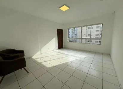 Apartamento com 3 Quartos para alugar, 173m² no Pompéia, Santos
