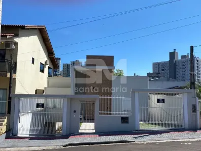 Casa com 3 Quartos para alugar, 180m² no SAIC, Chapecó