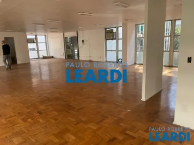 Sala Comercial com 1 Quarto à venda, 200m² no Cerqueira César, São Paulo