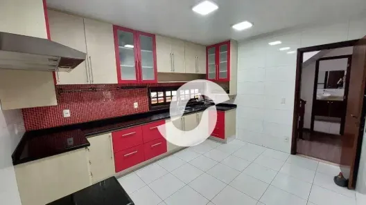 Casa de Condomínio com 3 Quartos à venda, 300m² no Centro, São Gonçalo