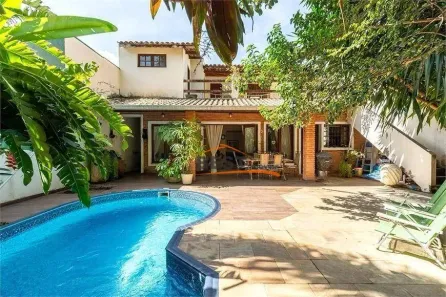 Sobrado com 4 Quartos à venda, 350m² no Bela Aliança, São Paulo