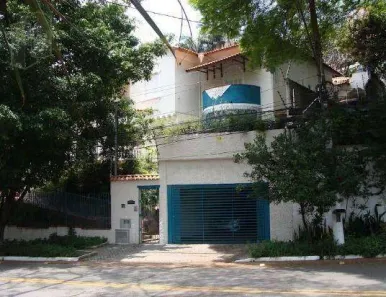 Casa de Condomínio com 4 Quartos para venda ou aluguel, 330m² no Pacaembu, São Paulo