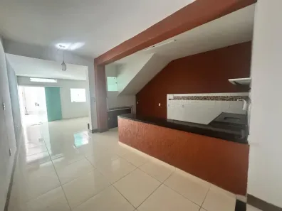 Casa com 2 Quartos para alugar, 100m² no Antares, Maceió