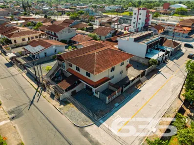Sobrado com 8 Quartos à venda, 300m² no Aventureiro, Joinville