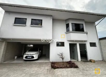 Casa com 4 Quartos à venda, 240m² no Ponte do Imaruim, Palhoça