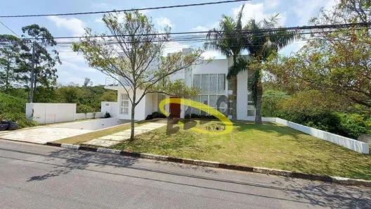Casa de Condomínio com 4 Quartos para alugar, 566m² no Jardim Indaiá, Embu das Artes