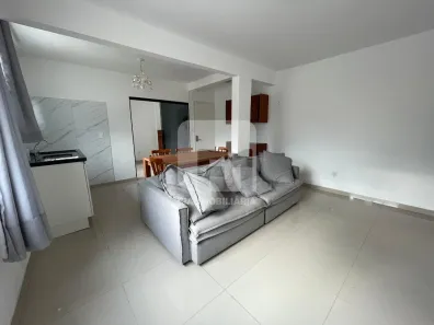 Apartamento com 2 Quartos para alugar, 70m² no Centro, Florianópolis