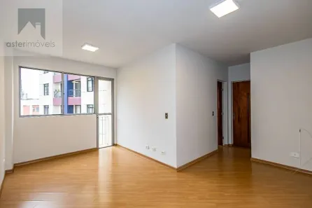 Apartamento com 2 Quartos à venda, 60m² no Centro Cívico, Curitiba