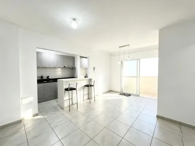 Apartamento com 2 Quartos para alugar, 59m² no Serraria, São José