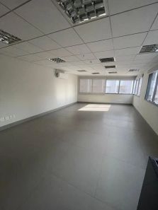 Sala Comercial à venda, 62m² no Floresta, Porto Alegre