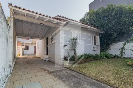 Casa com 2 Quartos à venda, 200m² no Vila Silveira Martins, Cachoeirinha