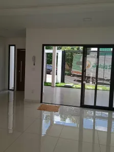 Sobrado com 3 Quartos à venda, 134m² no Centro, Cascavel