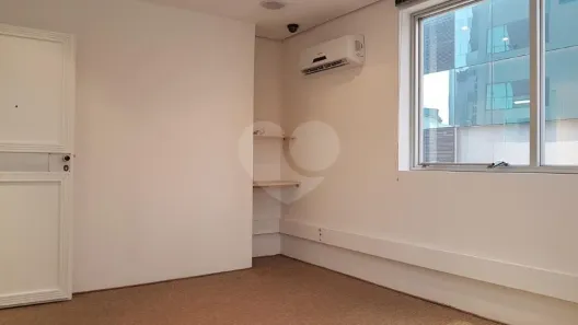 Sala Comercial para alugar, 169m² no Jardim Edith, São Paulo