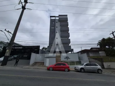 Apartamento com 2 Quartos para alugar, 71m² no Iririú, Joinville