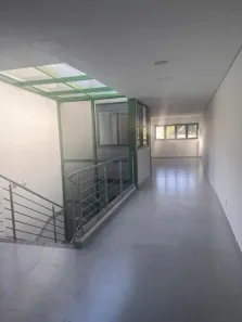 Galpão/Depósito/Armazém para alugar, 380m² no Vila Assunção, Santo André