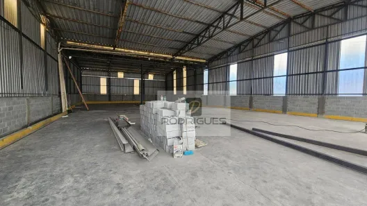 Galpão/Depósito/Armazém para alugar, 1300m² no Batistini, São Bernardo do Campo