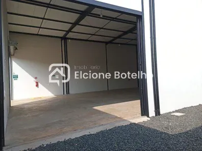 Galpão/Depósito/Armazém para alugar, 240m² no Novo Mundo, Uberlândia