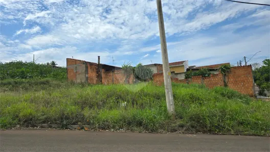 Lote/Terreno à venda, 457m² no Jardim Universal, Araraquara