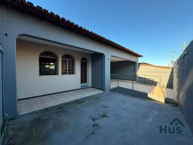 Casa com 3 Quartos à venda, 90m² no Jardim dos Comerciários (Venda Nova), Belo Horizonte