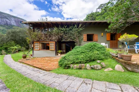 Casa de Condomínio com 5 Quartos à venda, 550m² no Araras, Petrópolis