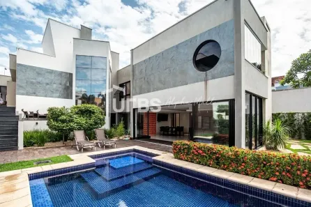 Casa de Condomínio com 4 Quartos à venda, 484m² no Jardins Munique, Goiânia