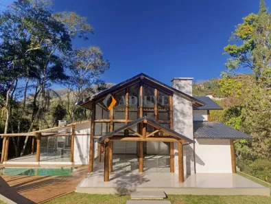 Casa de Condomínio com 5 Quartos à venda, 429m² no Itaipava, Petrópolis