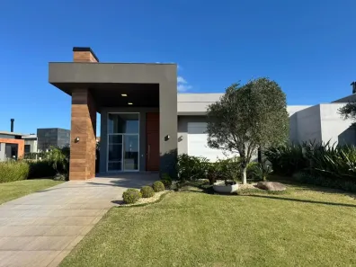 Casa de Condomínio com 3 Quartos à venda, 175m² no XANGRI-LÁ, Xangri-lá