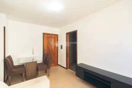 Apartamento com 2 Quartos para alugar, 55m² no Vila Nova, Porto Alegre