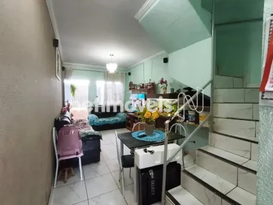 Casa com 2 Quartos à venda, 70m² no Duque de Caxias, Betim