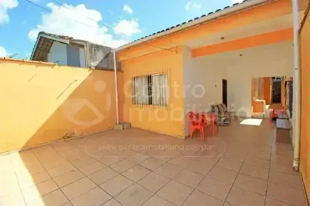 Casa com 2 Quartos à venda, 85m² no Jardim Veneza, Peruíbe