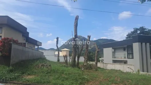 Lote/Terreno à venda, 604m² no Ubatiba, Maricá