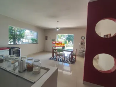 Casa de Condomínio com 3 Quartos à venda, 250m² no Guará I, Brasília