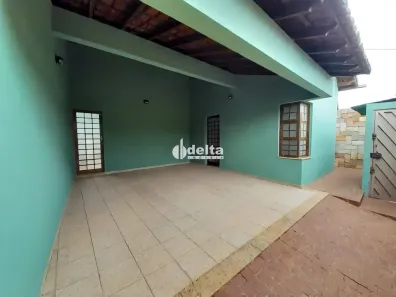 Casa com 3 Quartos à venda, 180m² no Presidente Roosevelt, Uberlândia
