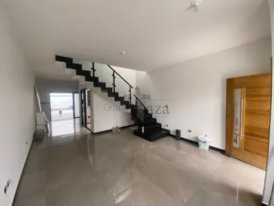 Sobrado com 3 Quartos à venda, 150m² no Parque Industrial, São José dos Campos