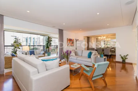 Apartamento com 4 Quartos à venda, 240m² no Santa Cecília, São Paulo