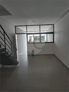 Sobrado com 3 Quartos para alugar, 216m² no Vila Gomes Cardim, São Paulo