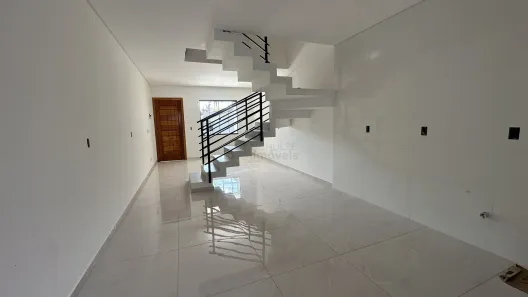 Sobrado com 2 Quartos à venda, 94m² no Costa e Silva, Joinville