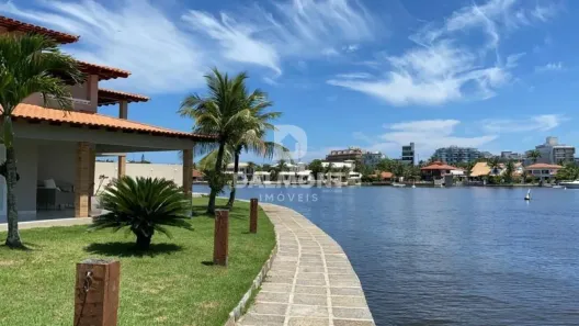 Casa com 5 Quartos à venda, 470m² no Centro, Cabo Frio