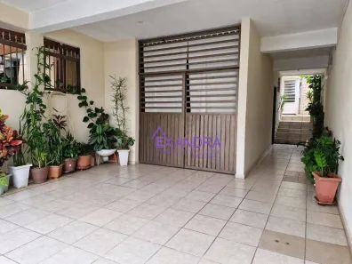 Casa com 2 Quartos à venda, 300m² no Vila Firmiano Pinto, São Paulo