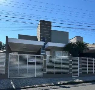 Casa com 3 Quartos à venda, 179m² no Floresta, Joinville