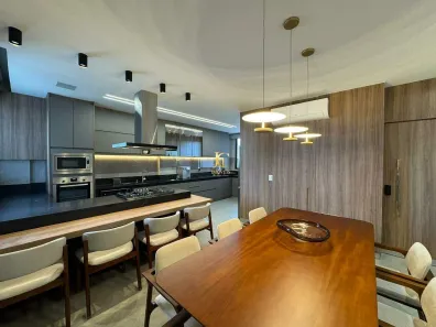 Apartamento com 3 Quartos à venda, 135m² no Centro, Divinópolis