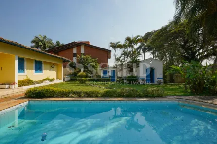Casa com 3 Quartos à venda, 250m² no Jardim Guarapiranga, São Paulo
