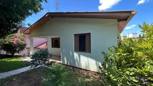 Casa com 2 Quartos à venda, 130m² no Vila Nova, Novo Hamburgo