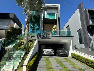Casa de Condomínio com 3 Quartos à venda, 250m² no Parque Residencial Itapeti, Mogi das Cruzes