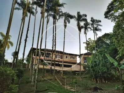 Fazenda/Sítio com 4 Quartos à venda, 340m² no Centro, Embu-Guaçu